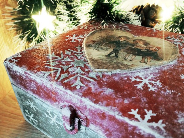 Χειροποίητο Χριστουγεννιάτικο ξύλινο κουτί