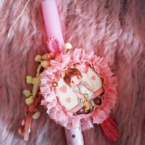 Χειροποίητη πασχαλινή λαμπάδα ροζ με μικρό κοριτσάκι με μπαλόνι